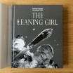 The leaning girl